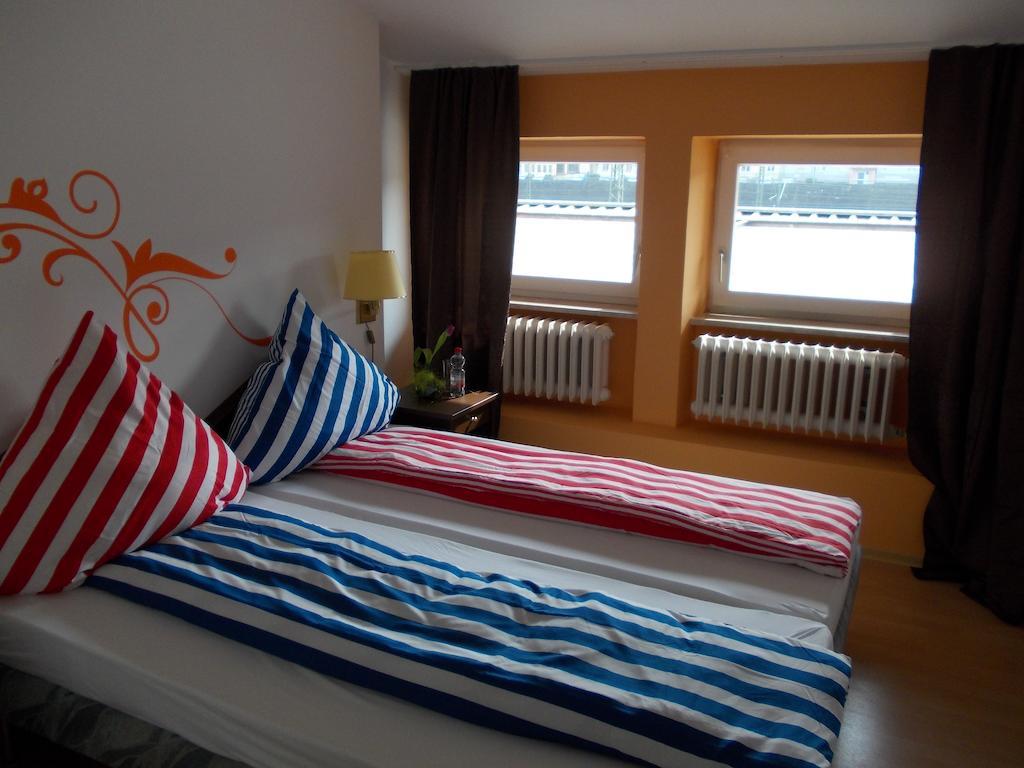 Hotel Im Bahnhof Passau Phòng bức ảnh